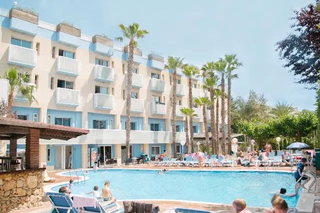 Villamarina Club (Hotel)
