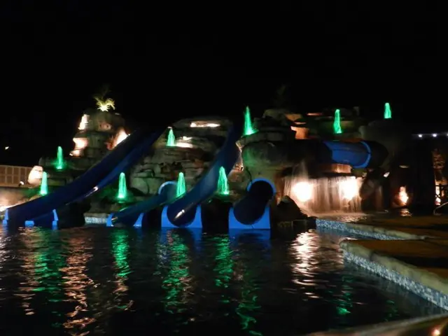 Mediterraneo Bay Hotel & Resort