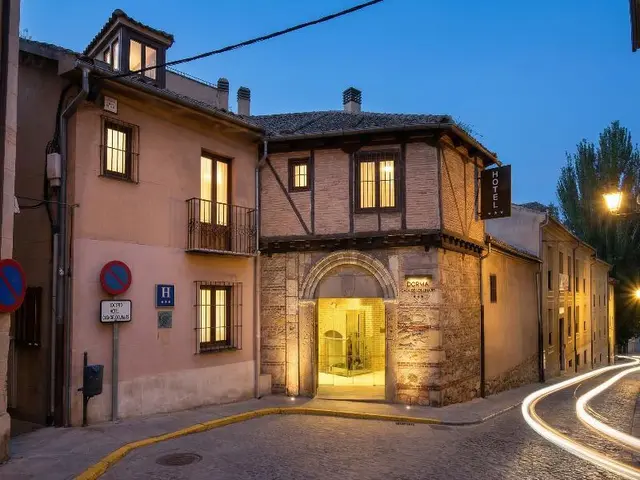 DORMA CASA DE LOS LINAJES