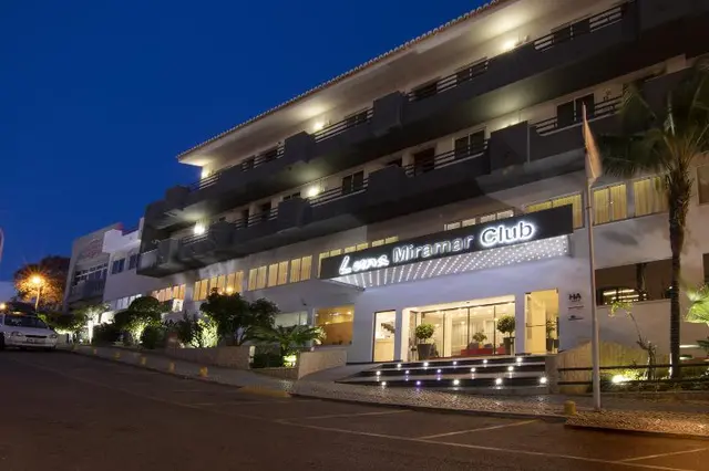 Luna Miramar Club