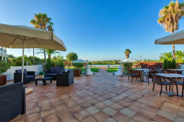 Colina Verde Resort