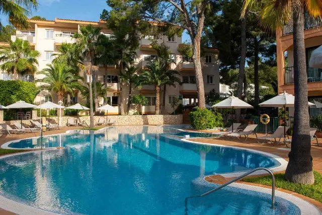 Valentin Somni Hotel and Suites
