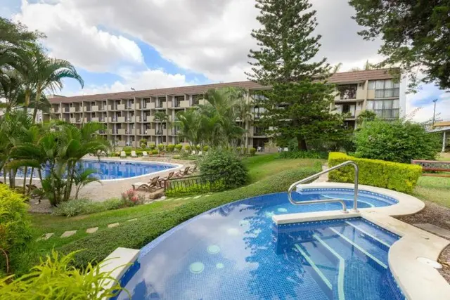 Best Western Irazu Hotel & Studios