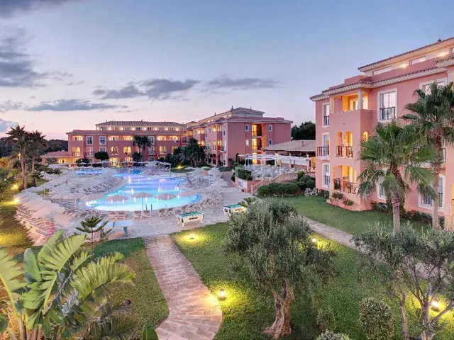 Grupotel Macarella Suites & Spa