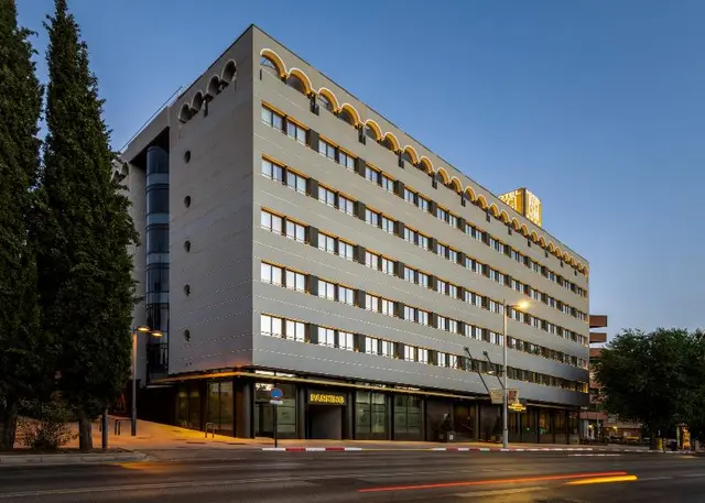 Granada Center