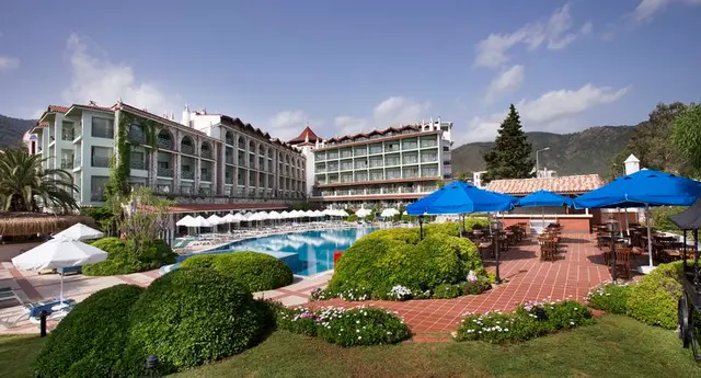 Marti La Perla +16 AGE ADULT ONLY