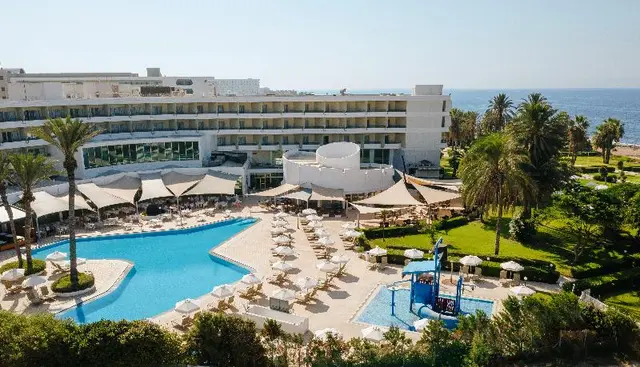 Imperial Island by Louis Hotels