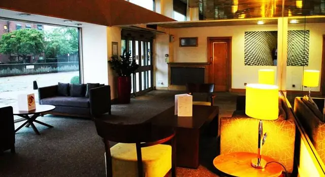The Royal Angus Hotel