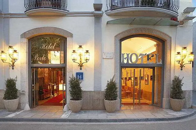 Porto Cristo Hotel