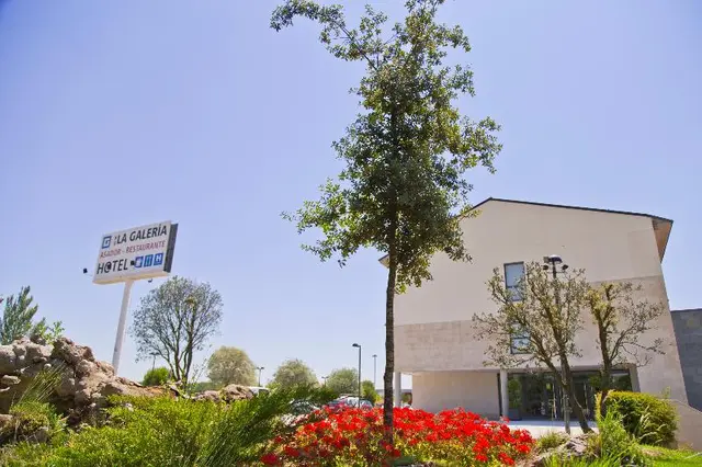 HQ La Galeria