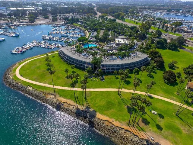 Dana Hotel on Mission Bay