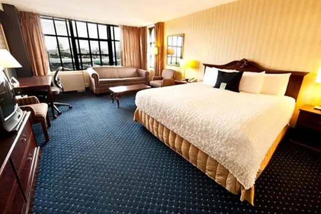 Capitol Skyline Hotel