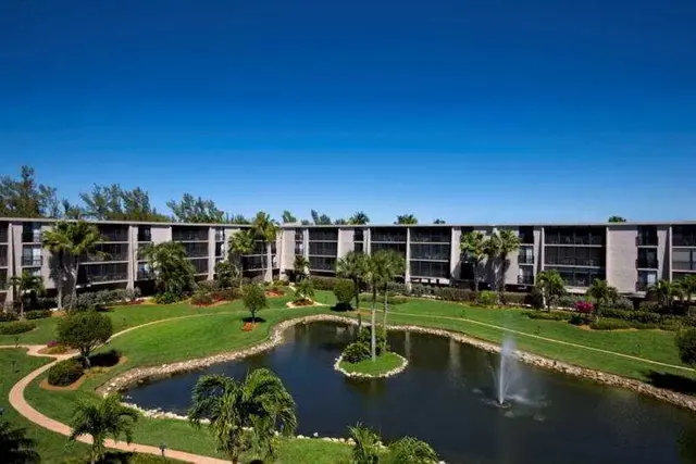 Sundial Beach Resort & Spa