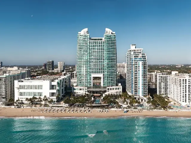 Signia by Hilton Diplomat Beach Resort