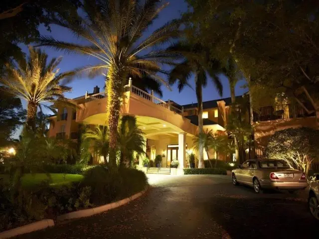 The Capri Inn