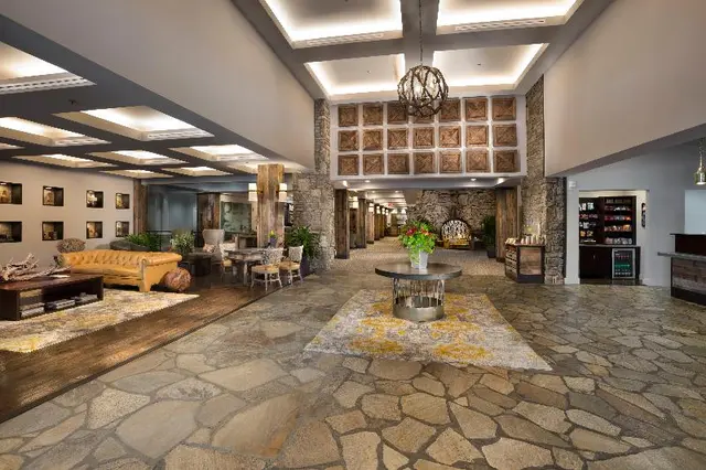 Crowne Plaza Resort Asheville