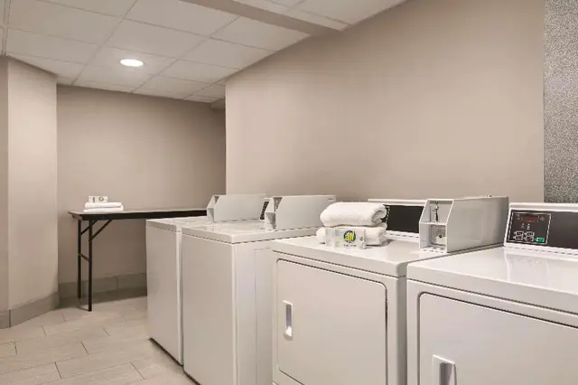Country Inn & Suites by Radisson, Williamsburg Eas