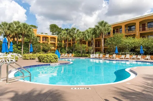 CLOSED - Mi Casa Hotel