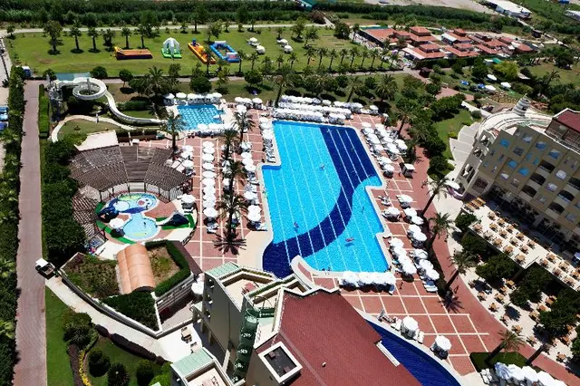 Selectum Family Resort Side