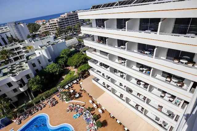 Coral Suites & Spa