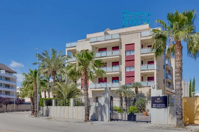 Daniya Denia Spa and Business