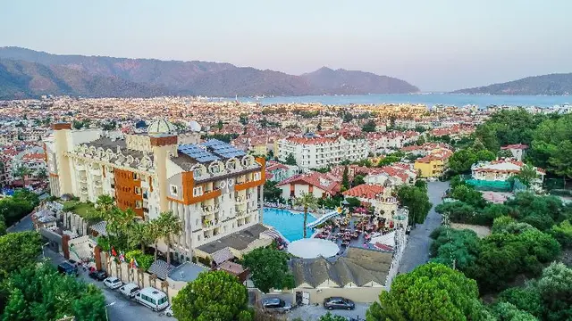 Grand Cettia Hotel