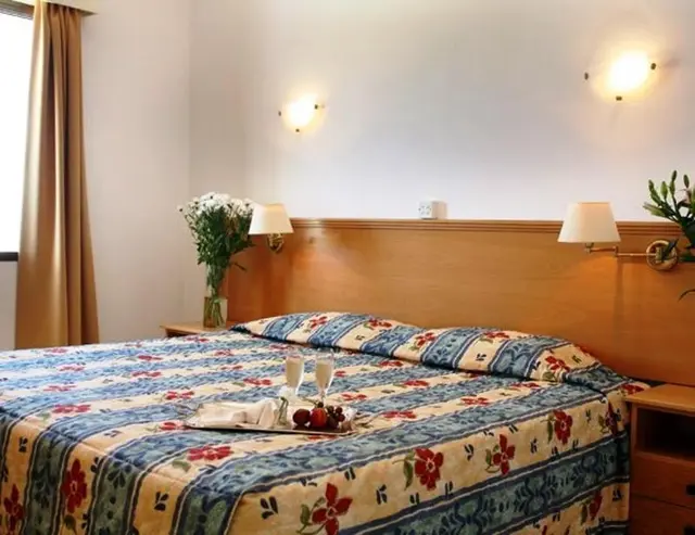Stephanos Hotel Apartments