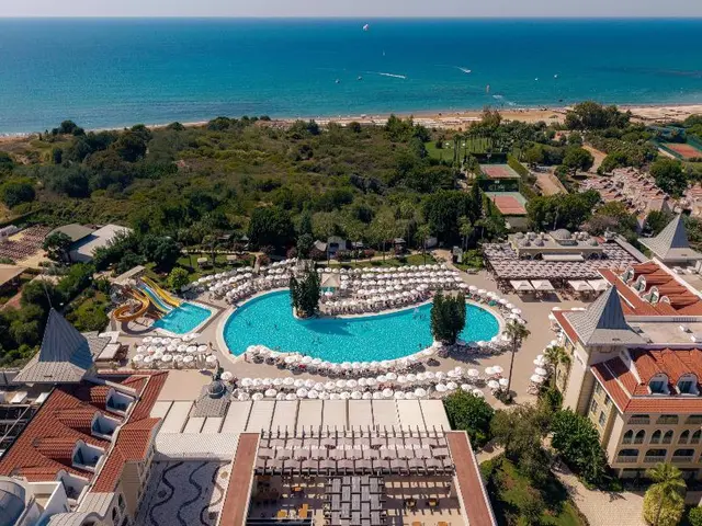 Side Star Resort