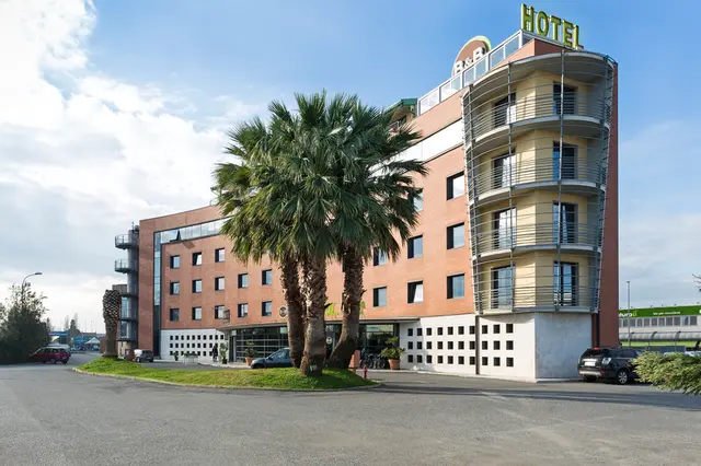 B&B HOTEL Pisa Airport