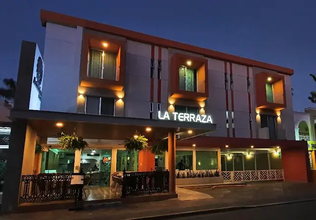 Azteca Inn