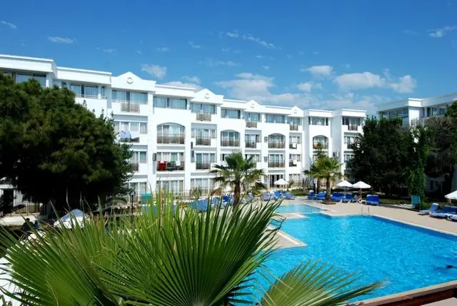 Golf Hotel Side