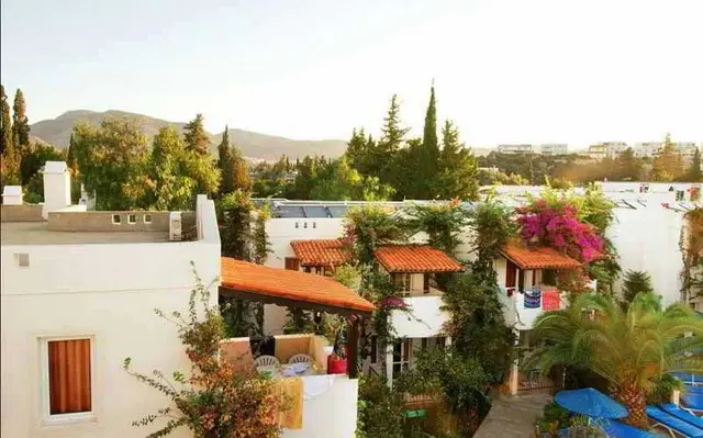 Summer Garden Suites&Beach Hotel