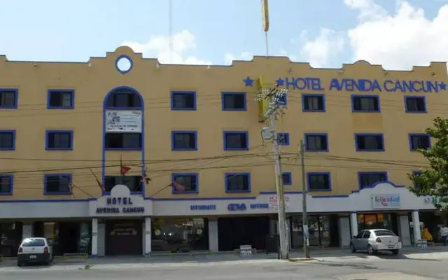 Avenida Cancun 