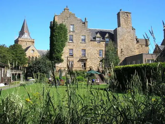 Dornoch Castle