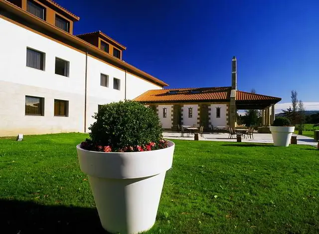 Oca Palacio de la Llorea Hotel & Spa