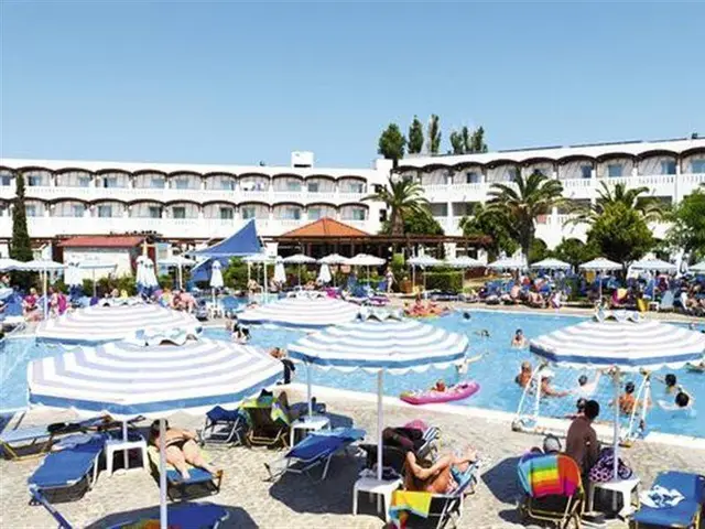 Sun Palace