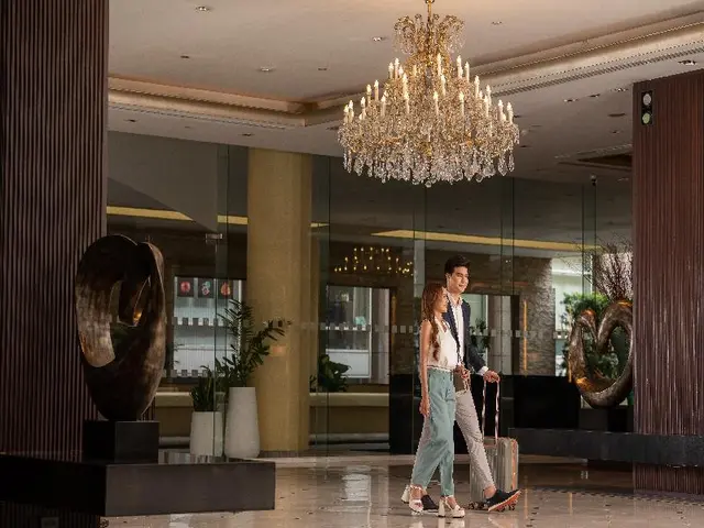 Holiday Inn Bangkok Silom