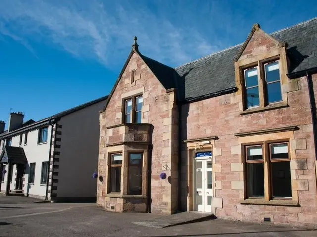 Alban House