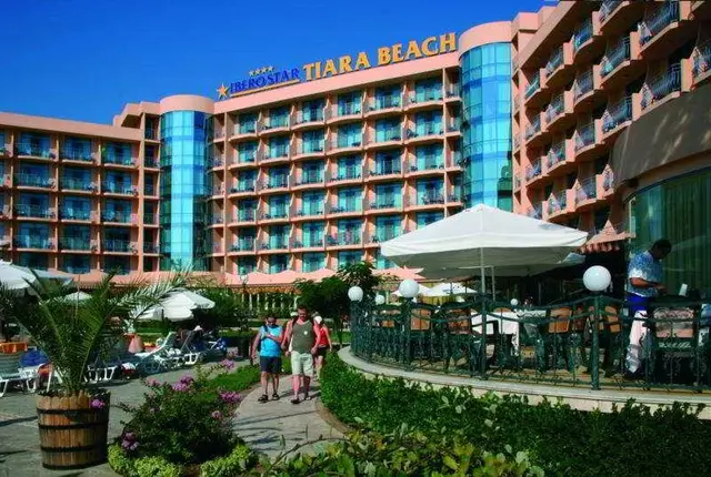 Tiara Beach