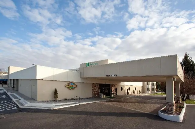 Ramada Plaza Sheridan Hotel & Convention Center
