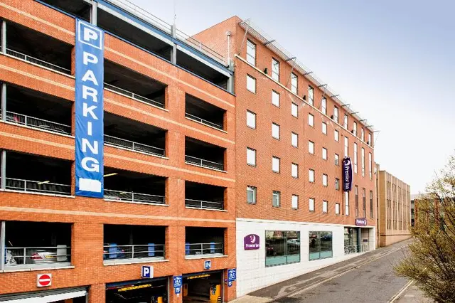 Premier Inn Luton Town Centre