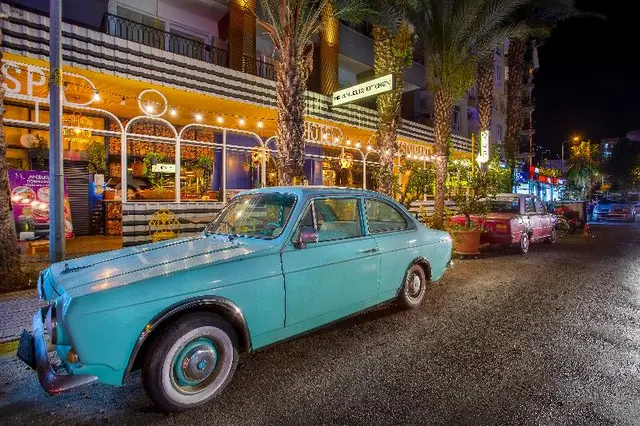 Anjeliq Downtown Hotel