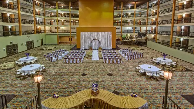 Clarion Hotel & Suites Memphis Airport (CLOSED)