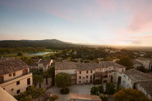 Pierre et Vacances Village Pont Royal en Provence