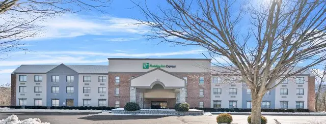 Holiday Inn Express Hotel&Suites West Point-For
