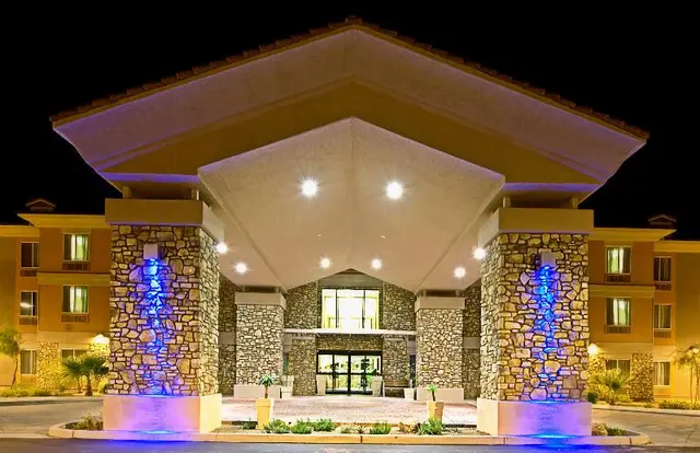 Holiday Inn Express & Suites Tucson By IHG