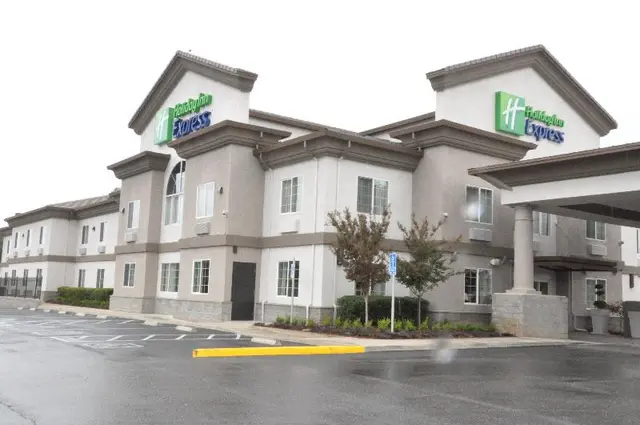 Holiday Inn Express & Suites Jackson By IHG