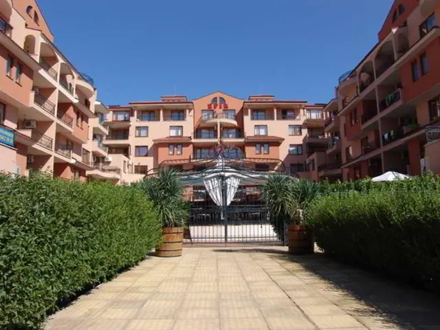 Sunny Day EFIR Apartments