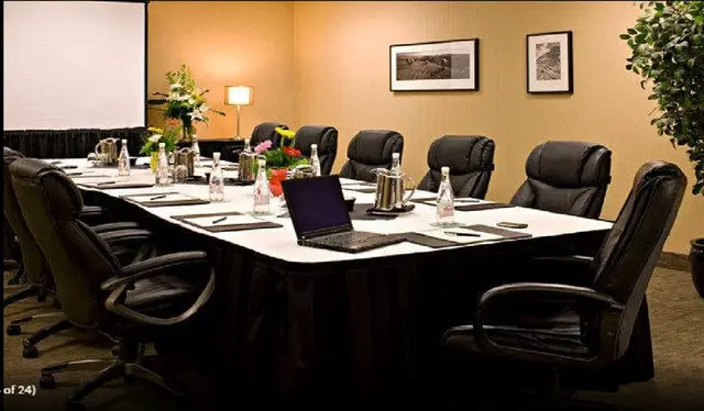 Delta Hotels By Marriott Calgary Airport In-Termin
