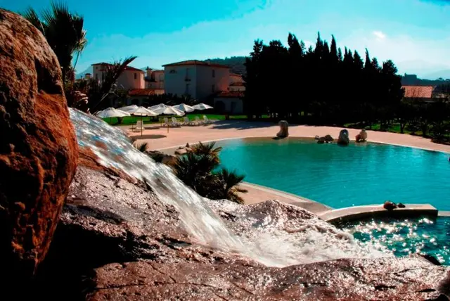 Tarthesh Hotel